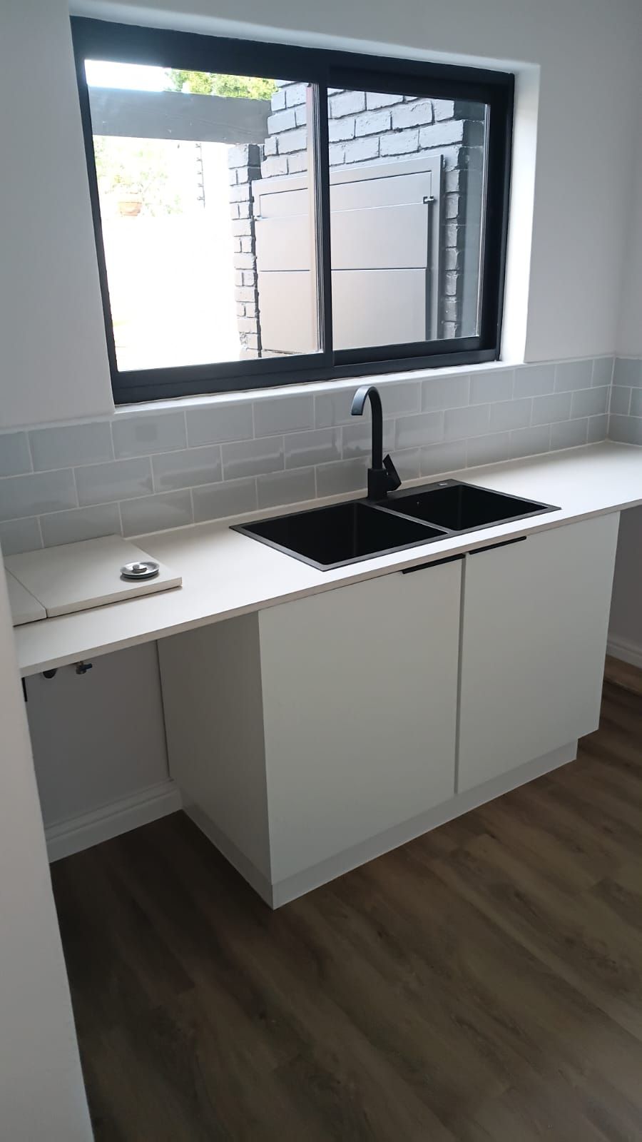 Kitchen Plumbing & Tiling